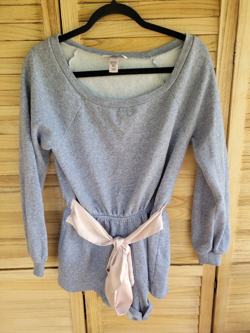 Vctoria's Secret Small Gray Longsleeve short Sweater romper
